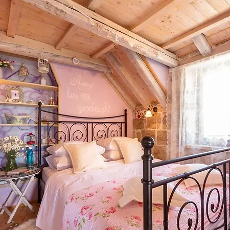 Apartment Attic *